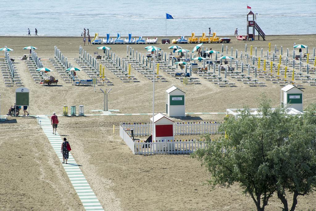 Hotel Benvenuto Caorle Exterior foto